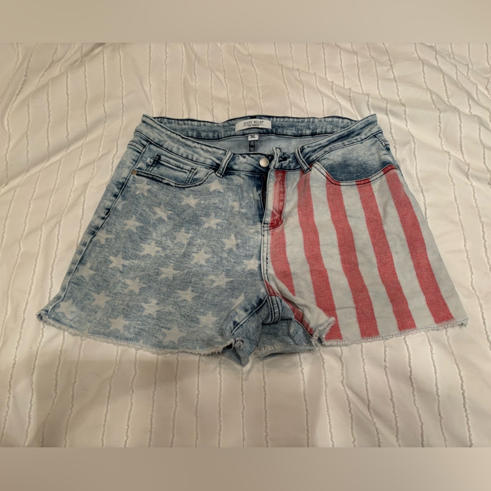 Plus size Judy Blue shorts. Size 1x